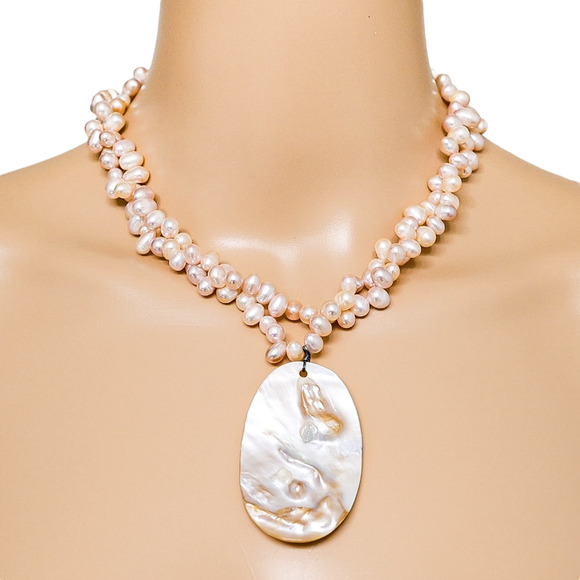 Freshwater Pearl Necklace & Bracelet Set with Large Oval Shell Pendant - Picture 2 of 8